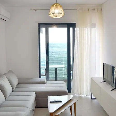 Seaside 27, Rana E Hedhun Apartment Shëngjin